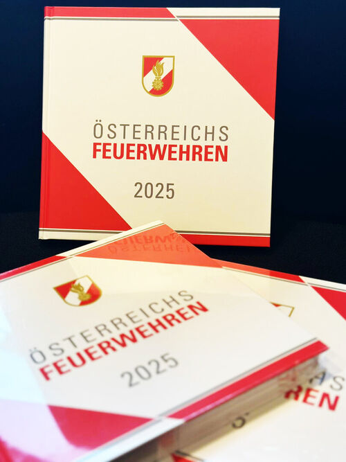 2025 Jahrbuch 02